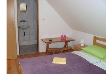 Kroatien Privát Rastovača, Exterieur